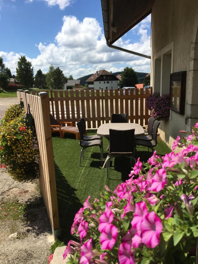 La Source Du Pre Masset Apartment Metabief Bagian luar foto